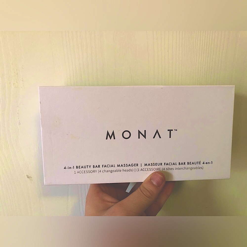 Monat Women’s Facial Massager